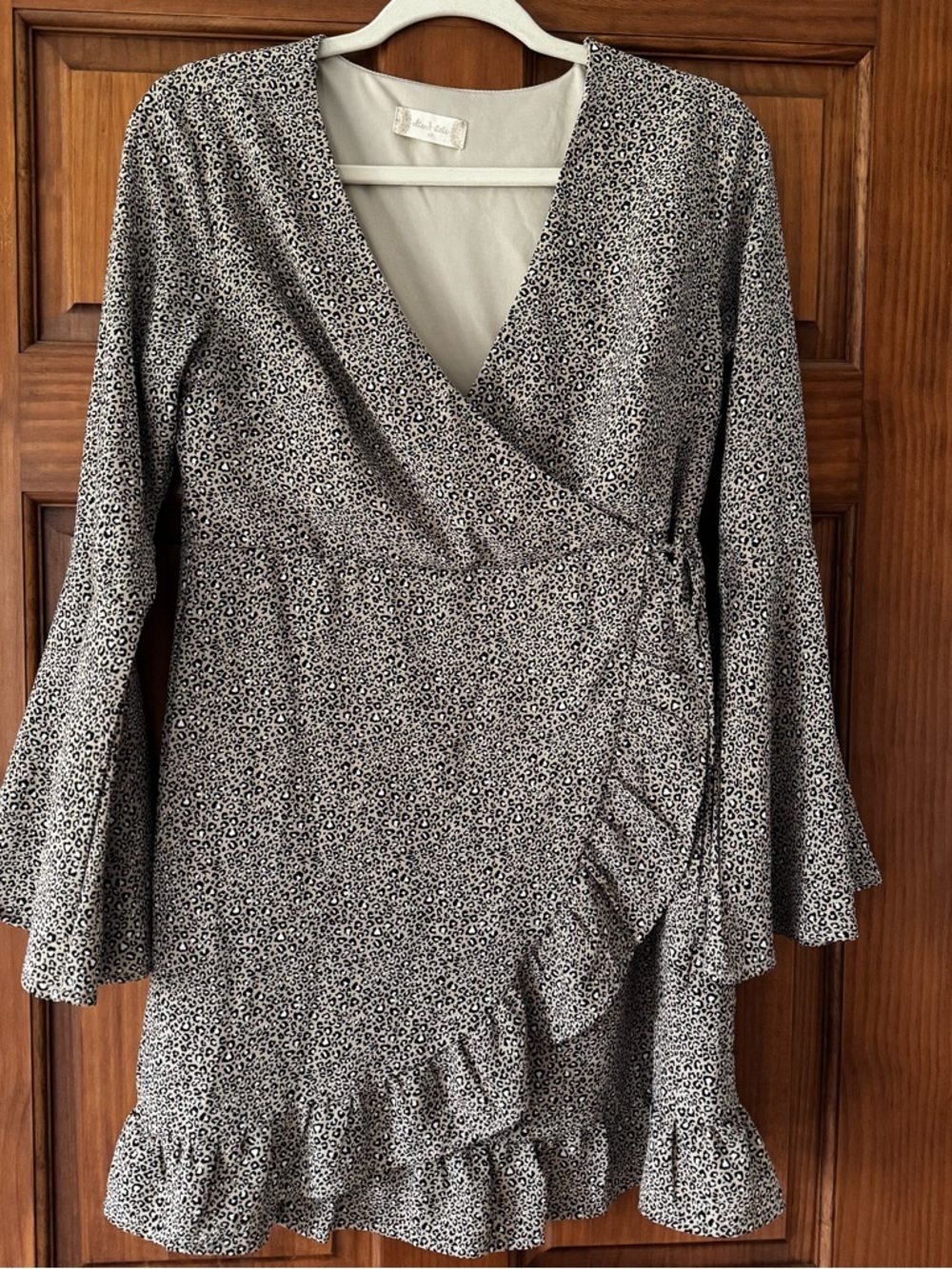 Altar’d State Animal Print Faux Wrap Dress Women’s Medium Cheetah Leopard Flirty